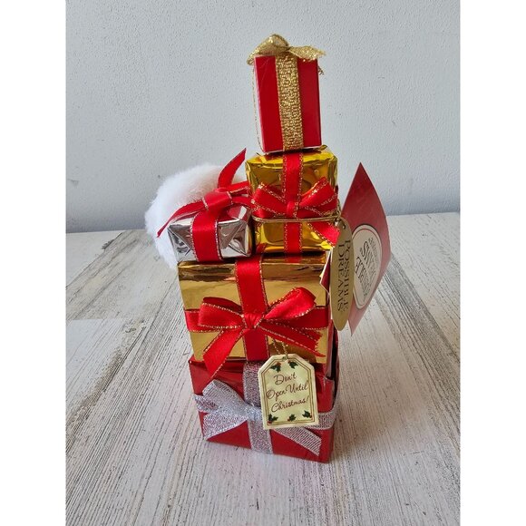 Clothtique stack of gifts possible dreams presents 4053592 Xmas decor - Picture 1 of 8